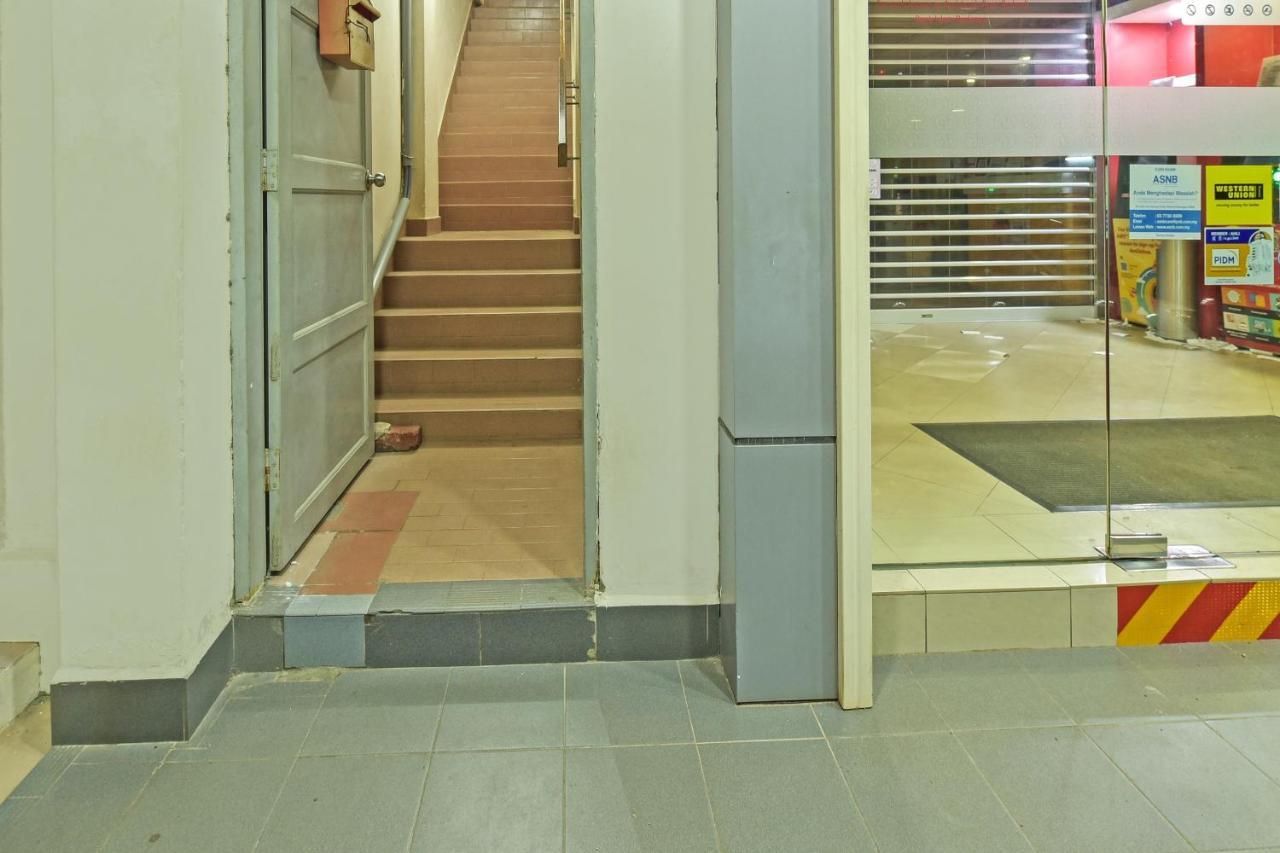 Oyo 90544 M&H Hotel Pengerang Exterior foto